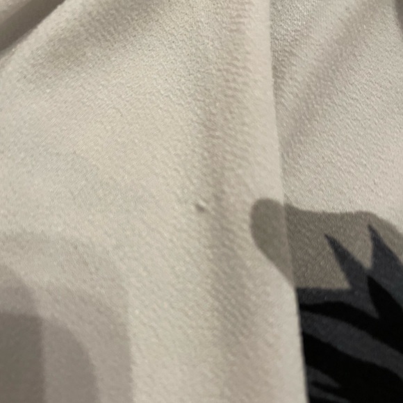 Ann Taylor Top - Picture 2 of 4